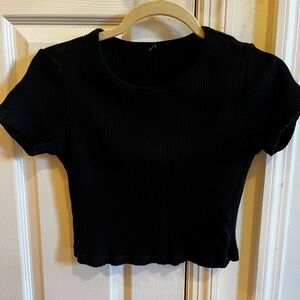 Uniqlo Black Ribbed Stretch Crop Top Tshirt Tee